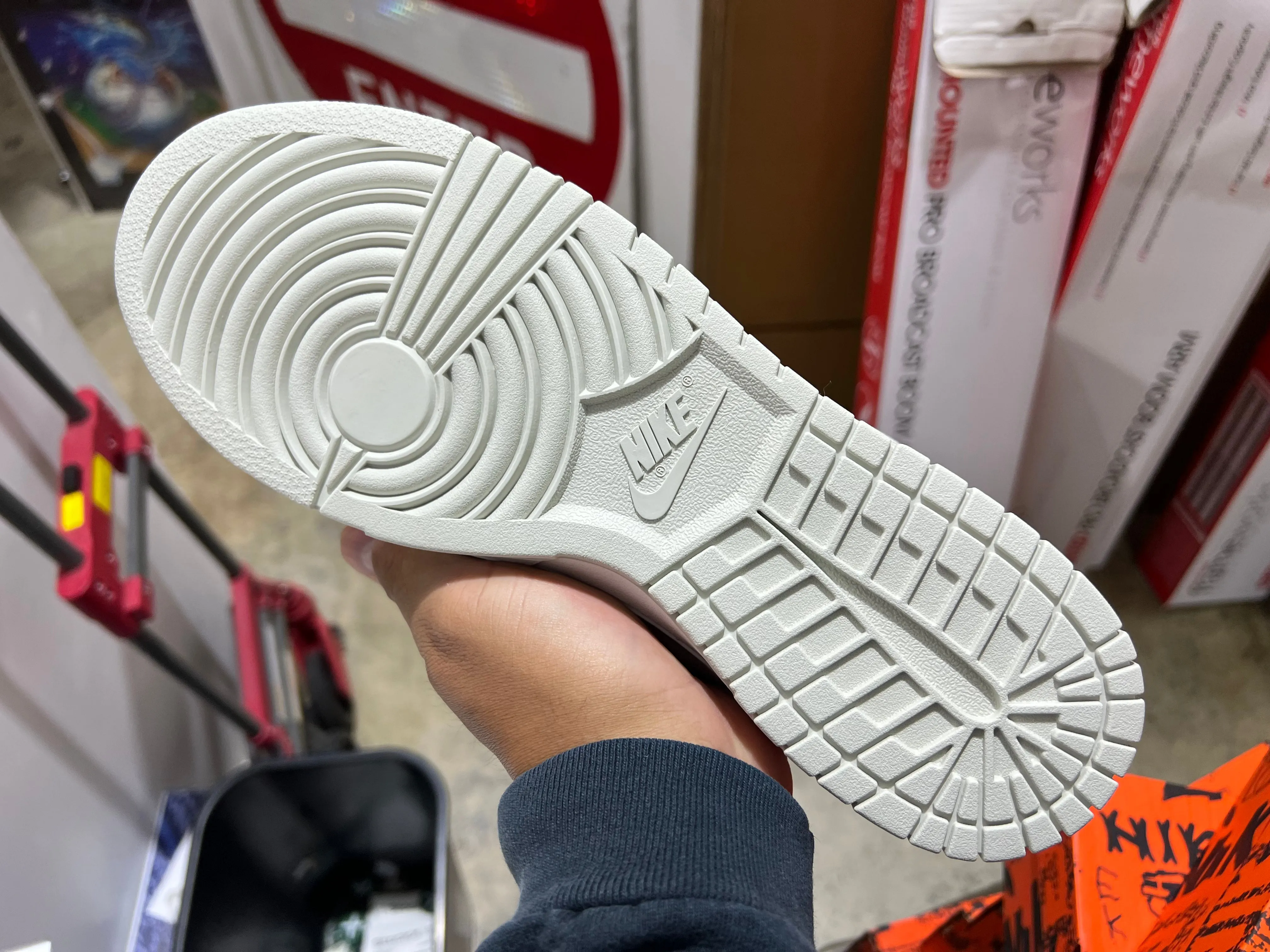 Nike Dunk Low Retro PRM - Vast Grey