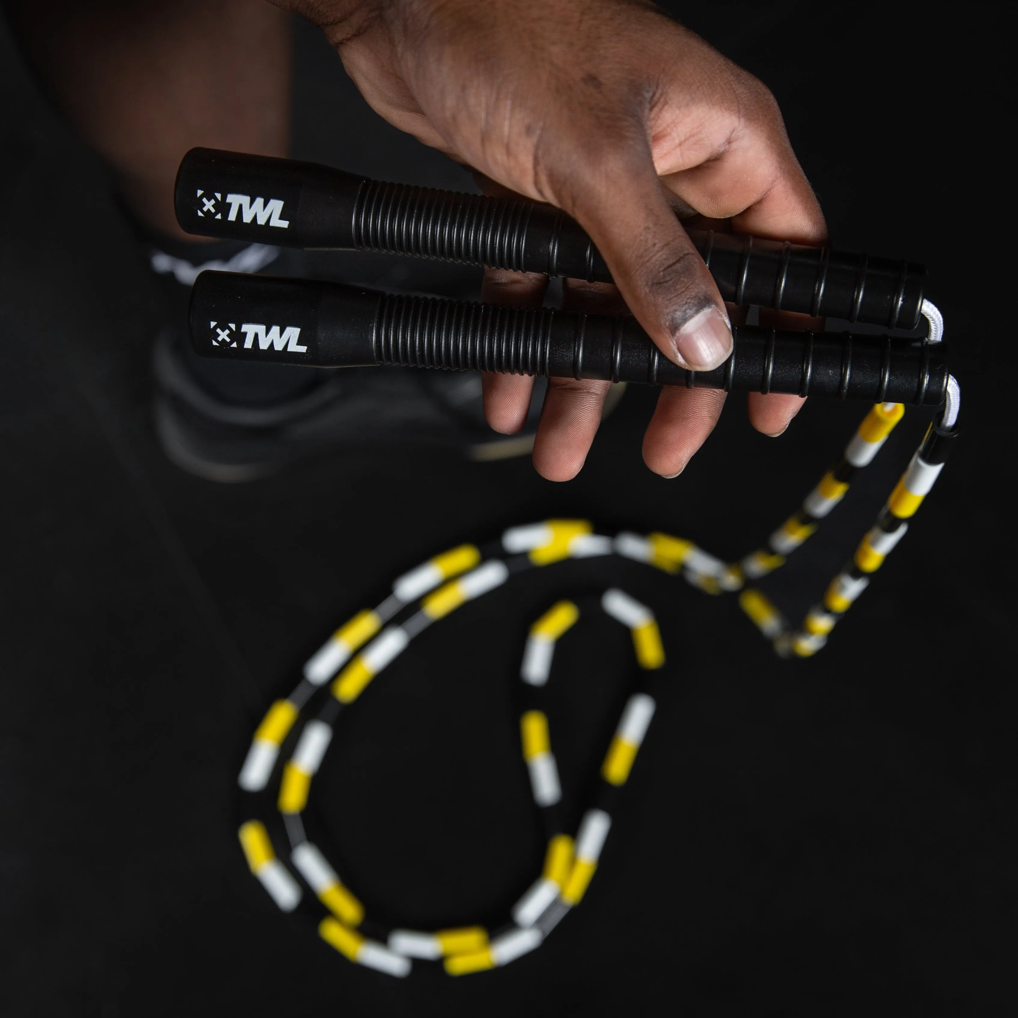 TWL - BEADED CROSSOVER ROPE - BLACK/WHITE/YELLOW